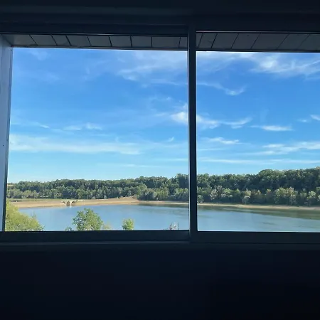 Chaleureux Avec Vue Sur *