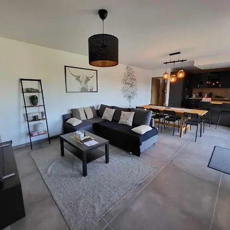 Feriehus Chaleureux Avec Vue Sur Changey