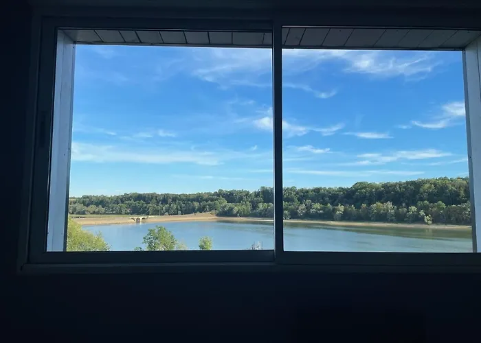 Chaleureux Avec Vue Sur *