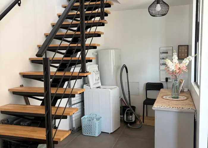 Chaleureux Avec Vue Sur בית נופש